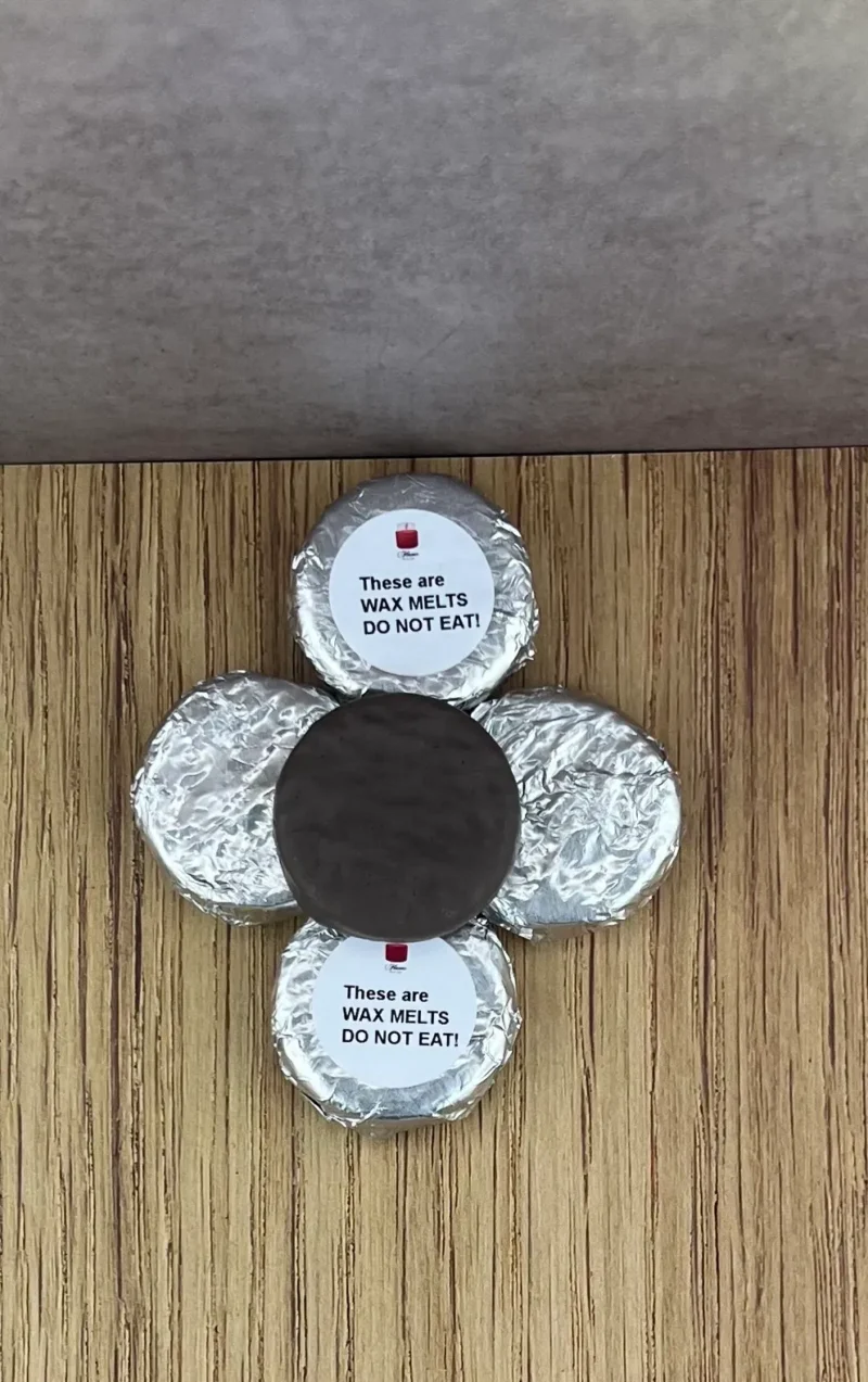 A close up of a bottle cap on a table