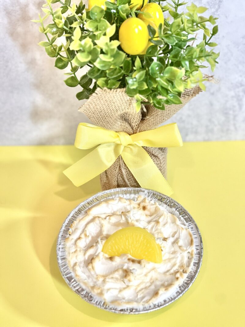 Lemon Meringue Moment Pie Candle